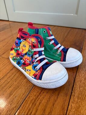 Kids' Multicolor Sesame Street High-Top Sneakers
